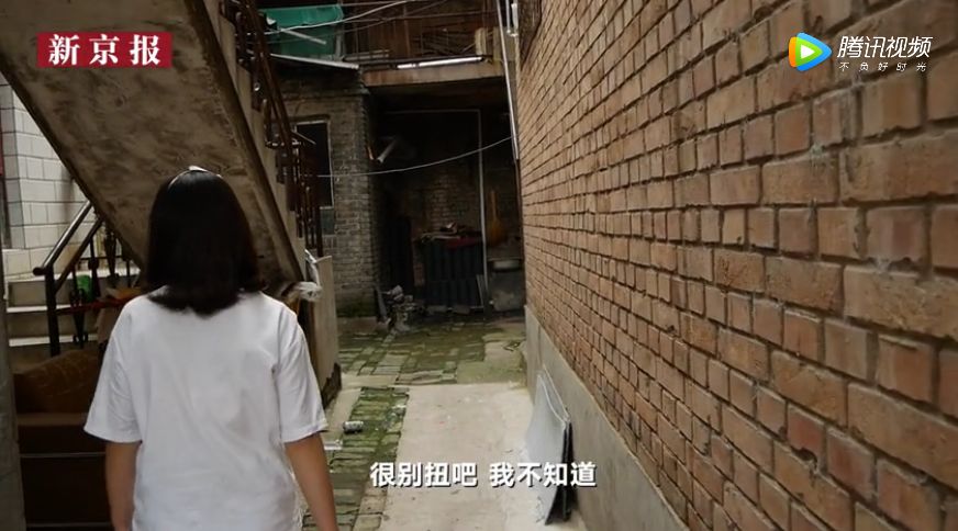 陆家情深，女主、养父与养兄的温馨重聚-第3张图片