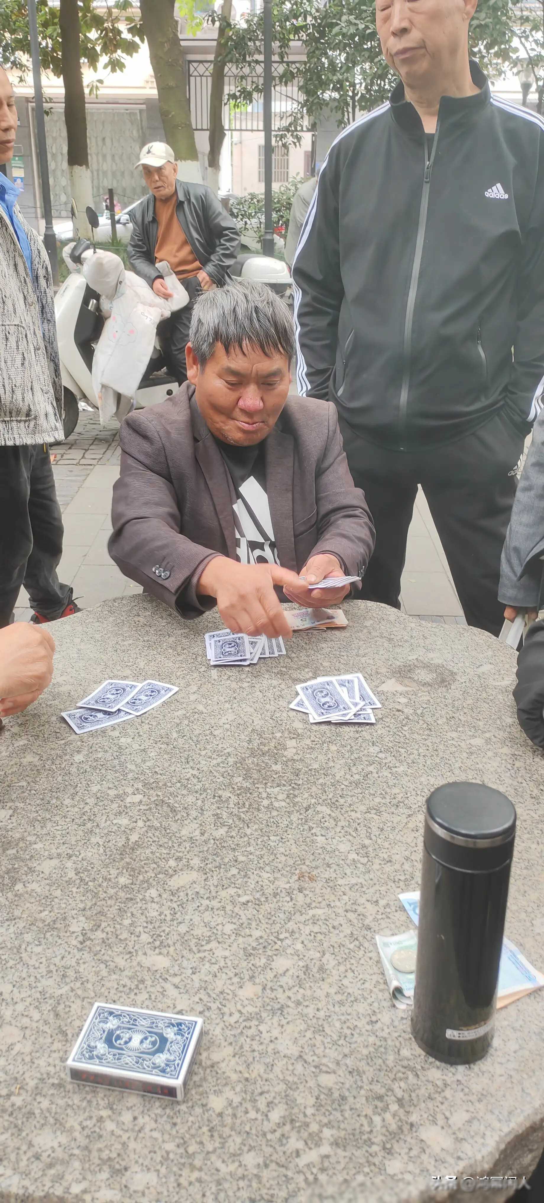 双人打扑克运动的视频软件双人打扑克运动视频软件，探索娱乐新领域-第3张图片