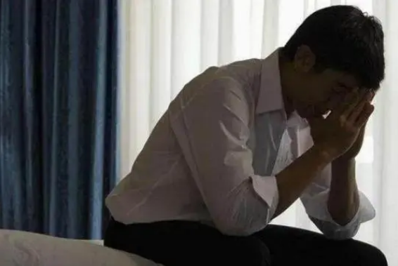 儿子离婚后让我用手离婚后的儿子，我该如何面对？