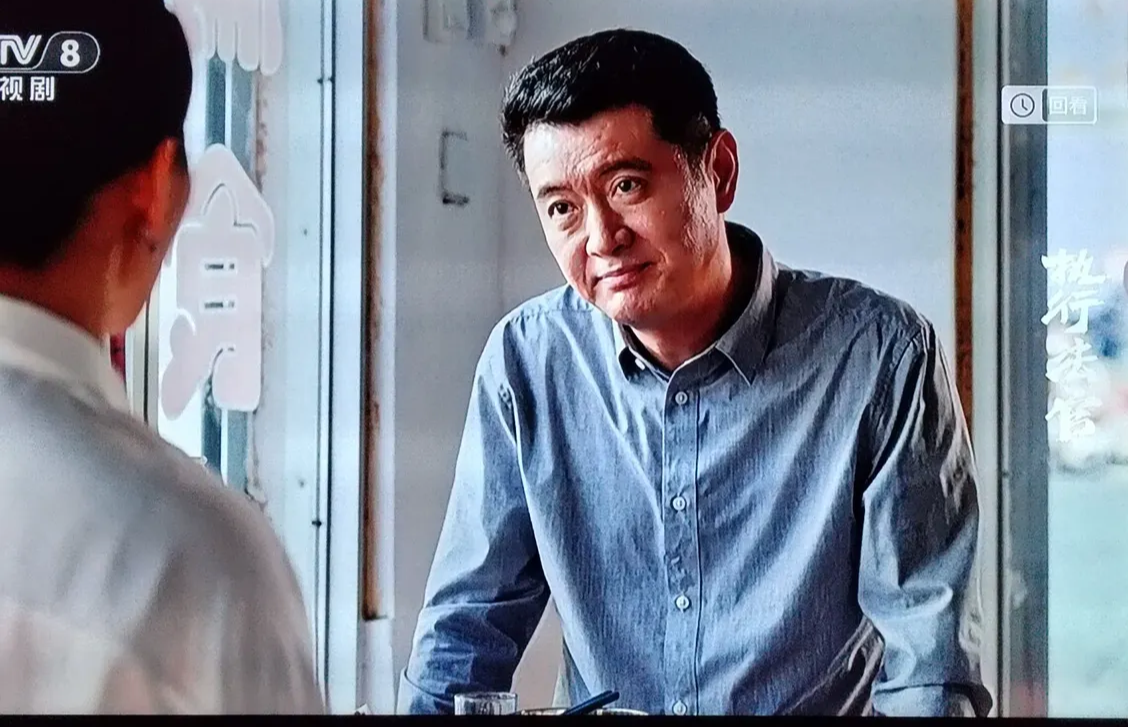 《金花瓶楷梅花2》激情床战，爱与欲望的交织
