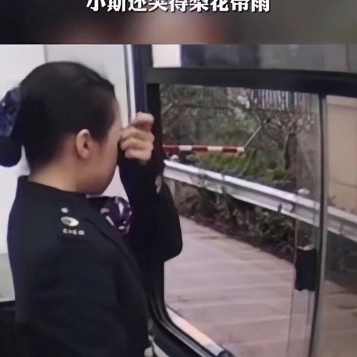 在成人网站看到自己我崩溃了成人网站上的自我崩溃
