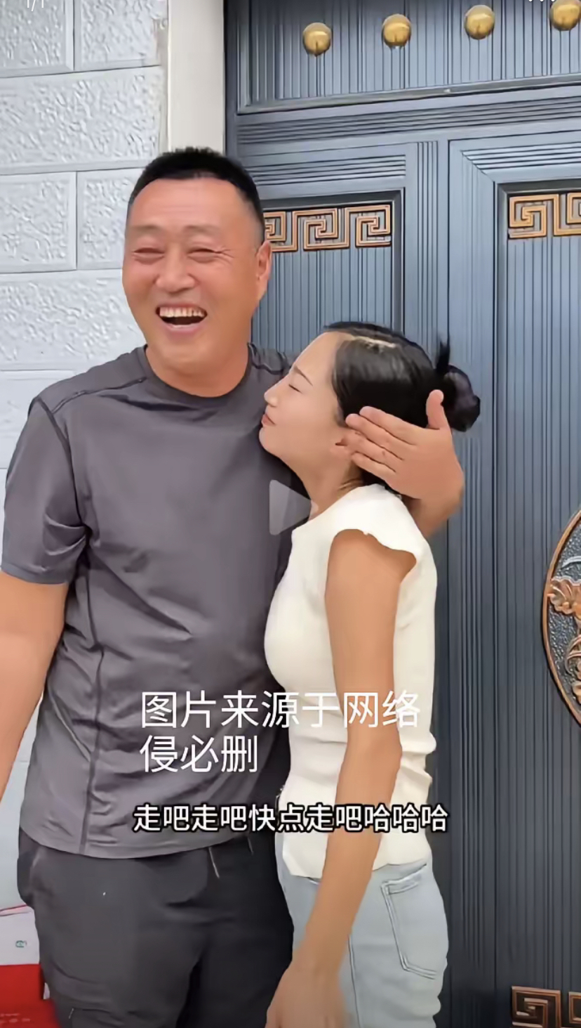 俄网红拍不雅视频俄网红拍不雅视频事件，网络伦理的反思与警示-第2张图片