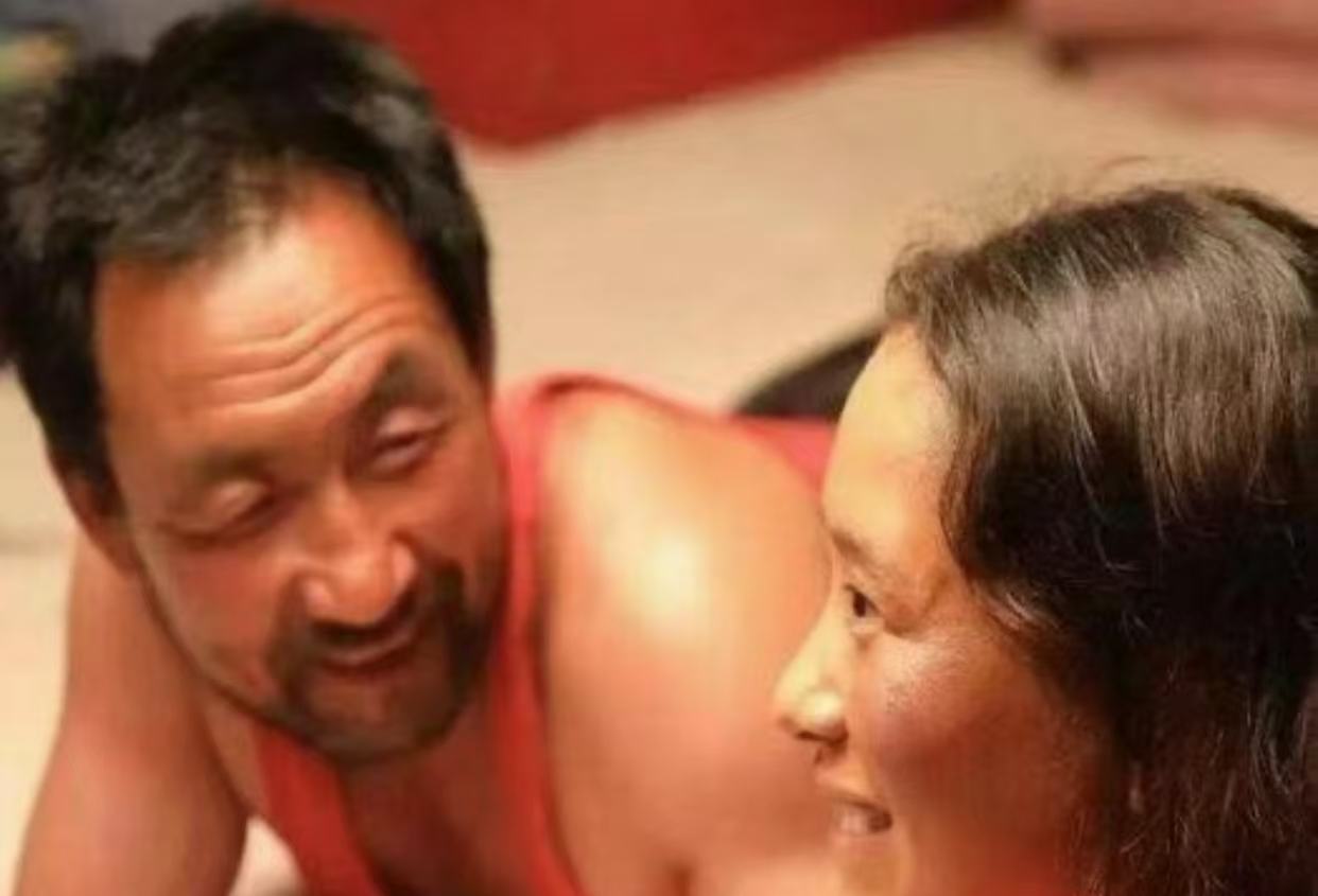 东北熟妇与小伙的亲密关系探讨