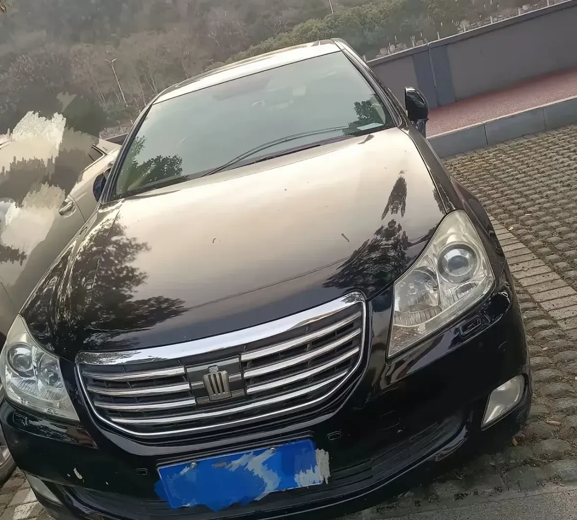 皇冠敞篷跑车多少钱皇冠敞篷跑车，尊贵与自由的完美结合-第1张图片
