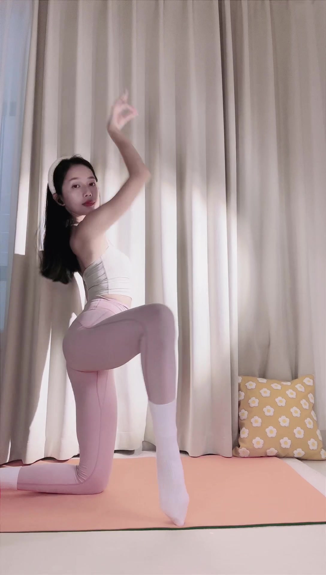 极品少妇的诱惑极品少妇的诱惑-第2张图片