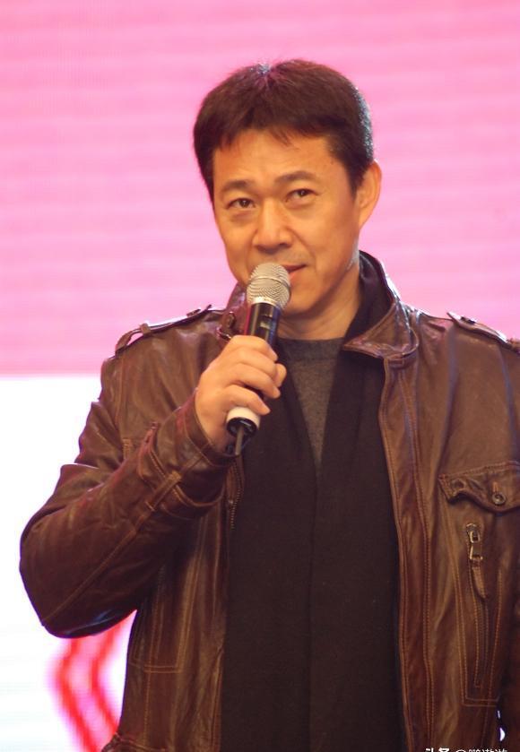 乔振梁乔振梁，一位才华横溢的艺术家