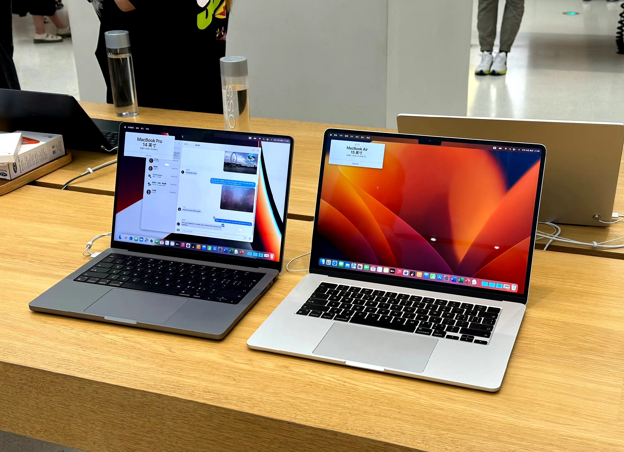 18 19MACBOOK AIR18-19年间的MACBOOK AIR，时尚与科技的完美结合-第2张图片