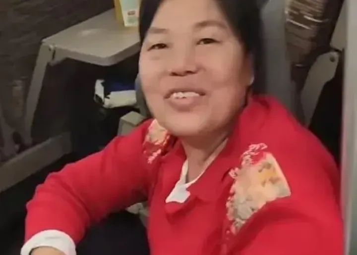 在颠簸的路上 小说颠簸路上日妈妈-第3张图片