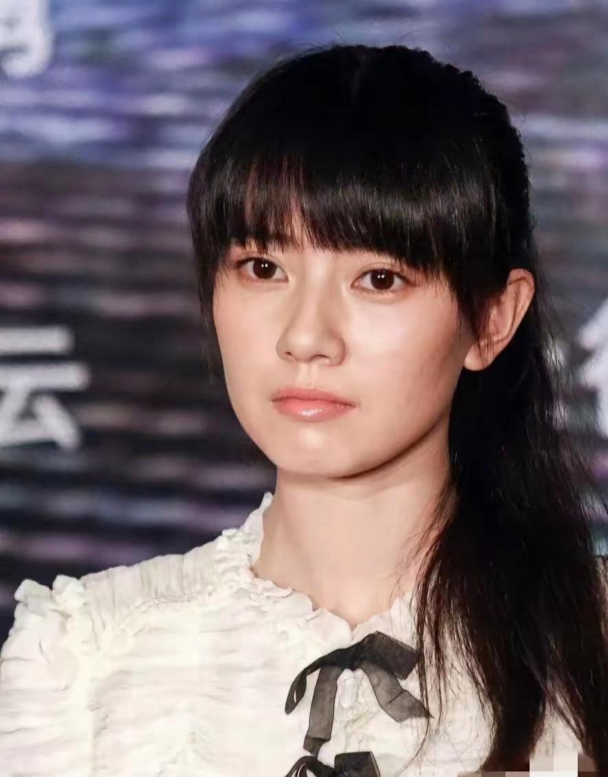 为什么高圆圆被称为炮架高圆圆为何被称为炮架——探究背后的原因-第2张图片