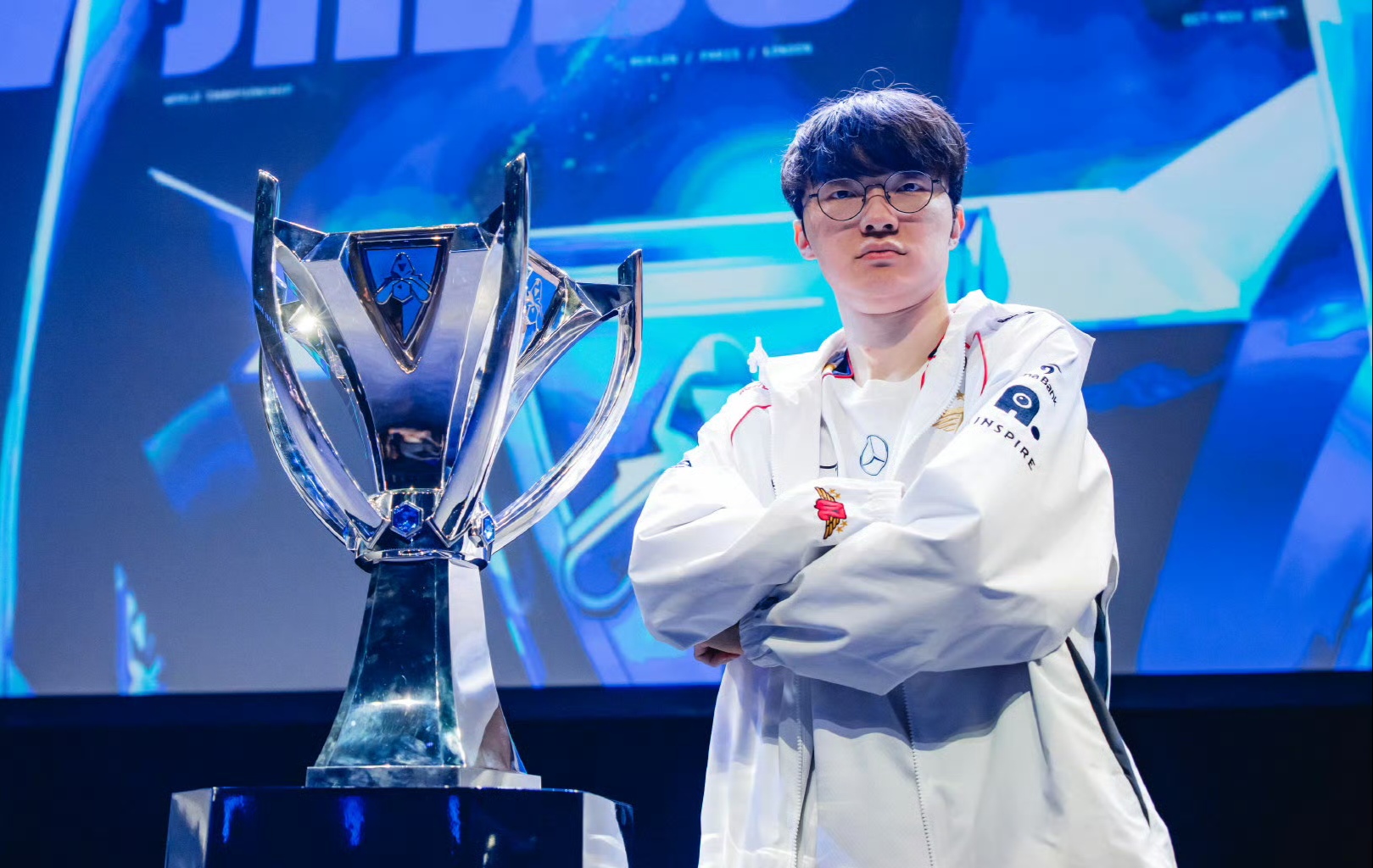 lol近战英雄LOL近战英雄的魅力与策略
