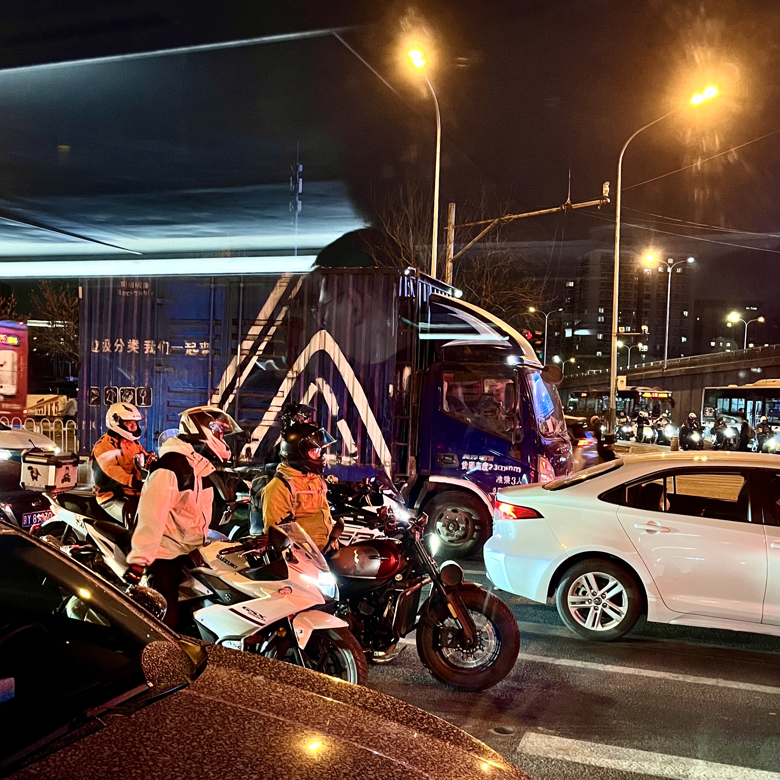 探索都市的繁华，8888夜生活-第3张图片