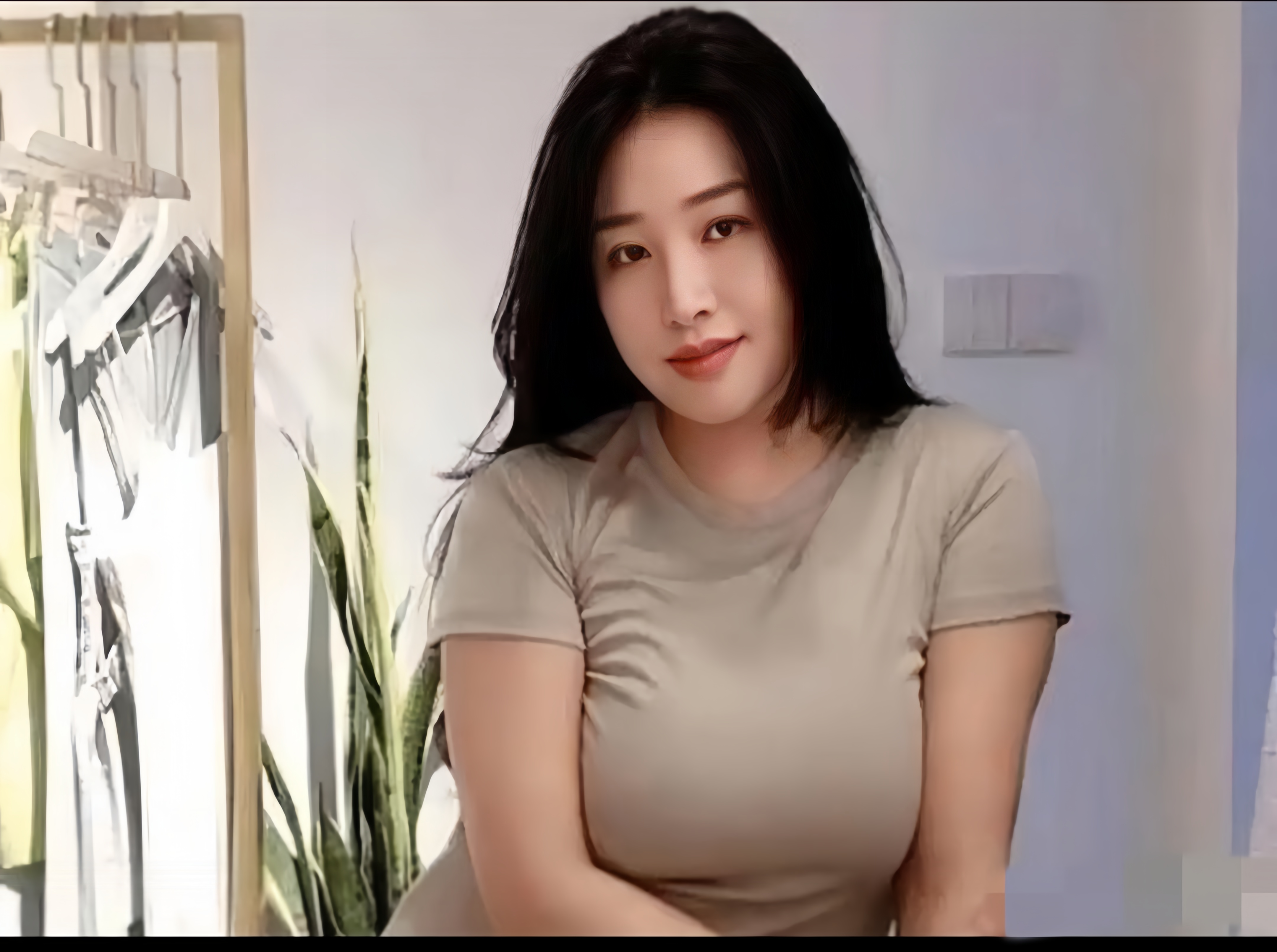 张婉悠近况张婉悠厕所门事件，一场风波的背后与反思-第3张图片