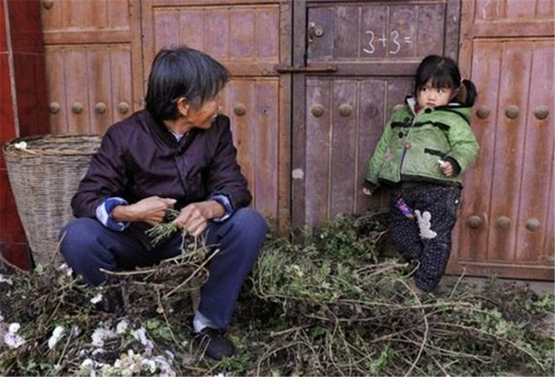家里没人小孩该怎么办家里无人时，儿子行为的深层含义-第3张图片