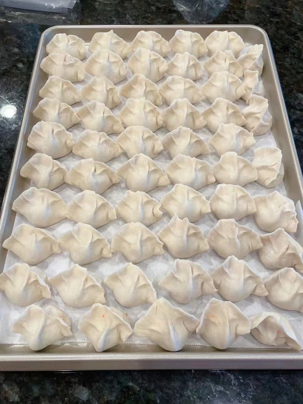 女生饺子皮外翻什么意思女人的饺子皮翻开，一种文化与情感的象征-第2张图片
