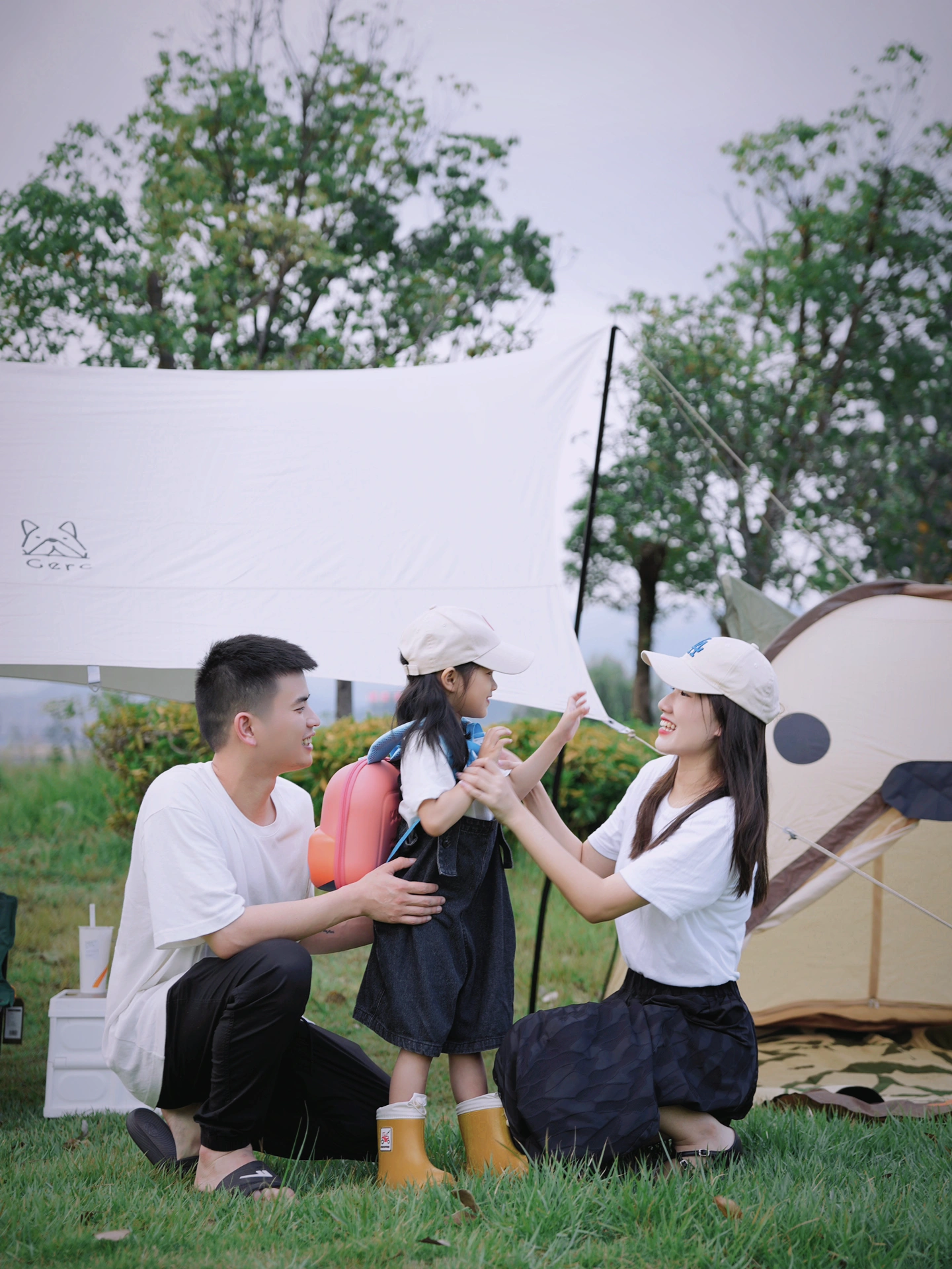 和朋友夫妻一起互动做什么与朋友夫妻共度美好时光——互动做的乐趣
