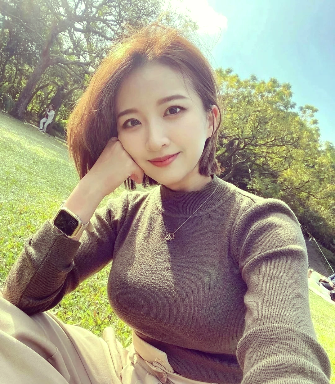 乱岳熟女50岁毛片乱岳熟女50岁，岁月赋予的魅力与智慧-第1张图片