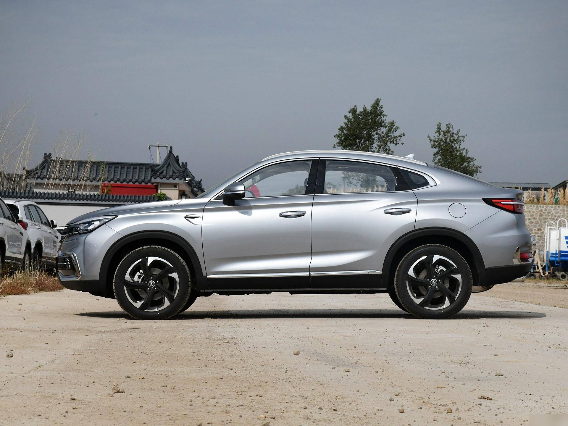 国产中的精品SUV，品质与实力的完美结合-第1张图片