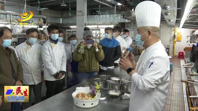 两个师傅一起C双师共舞，两位师傅的C语言之旅