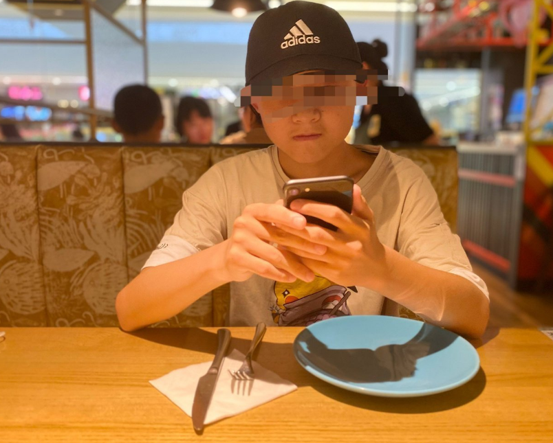 欺凌蒂法的阴影，揭露与应对校园霸凌