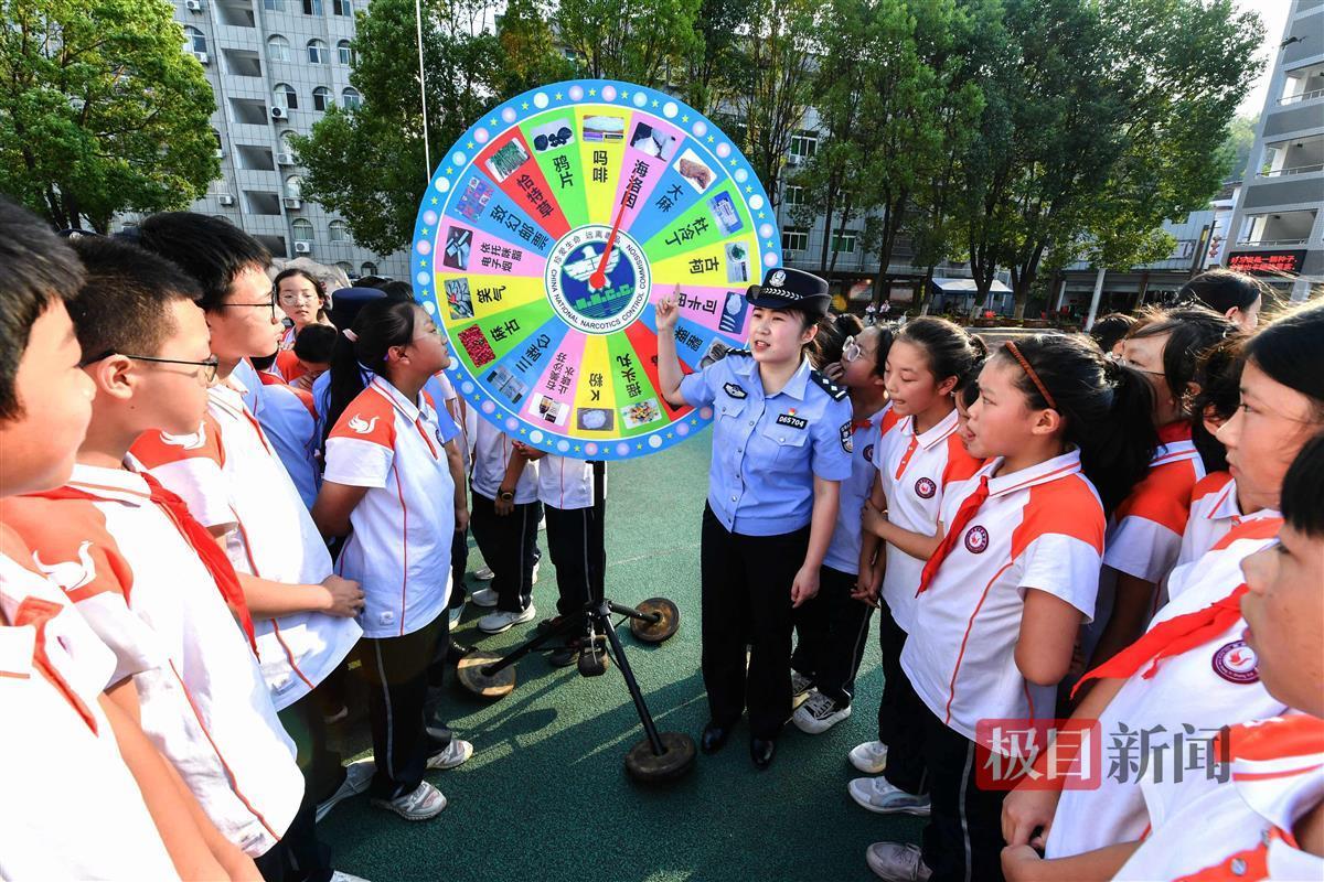 抡锤子游戏，一种简单而富有挑战性的游戏体验