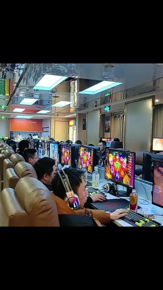 网吧不雅照现象的反思与探讨