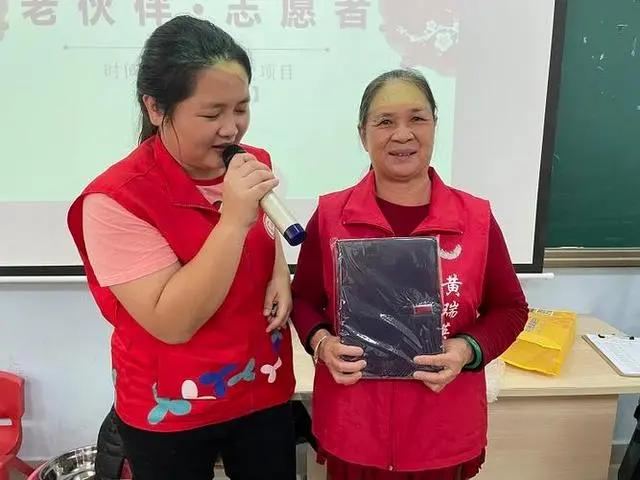 女性社区工作者50岁还是55退休女性社区——构建女性交流与成长的乐园-第1张图片