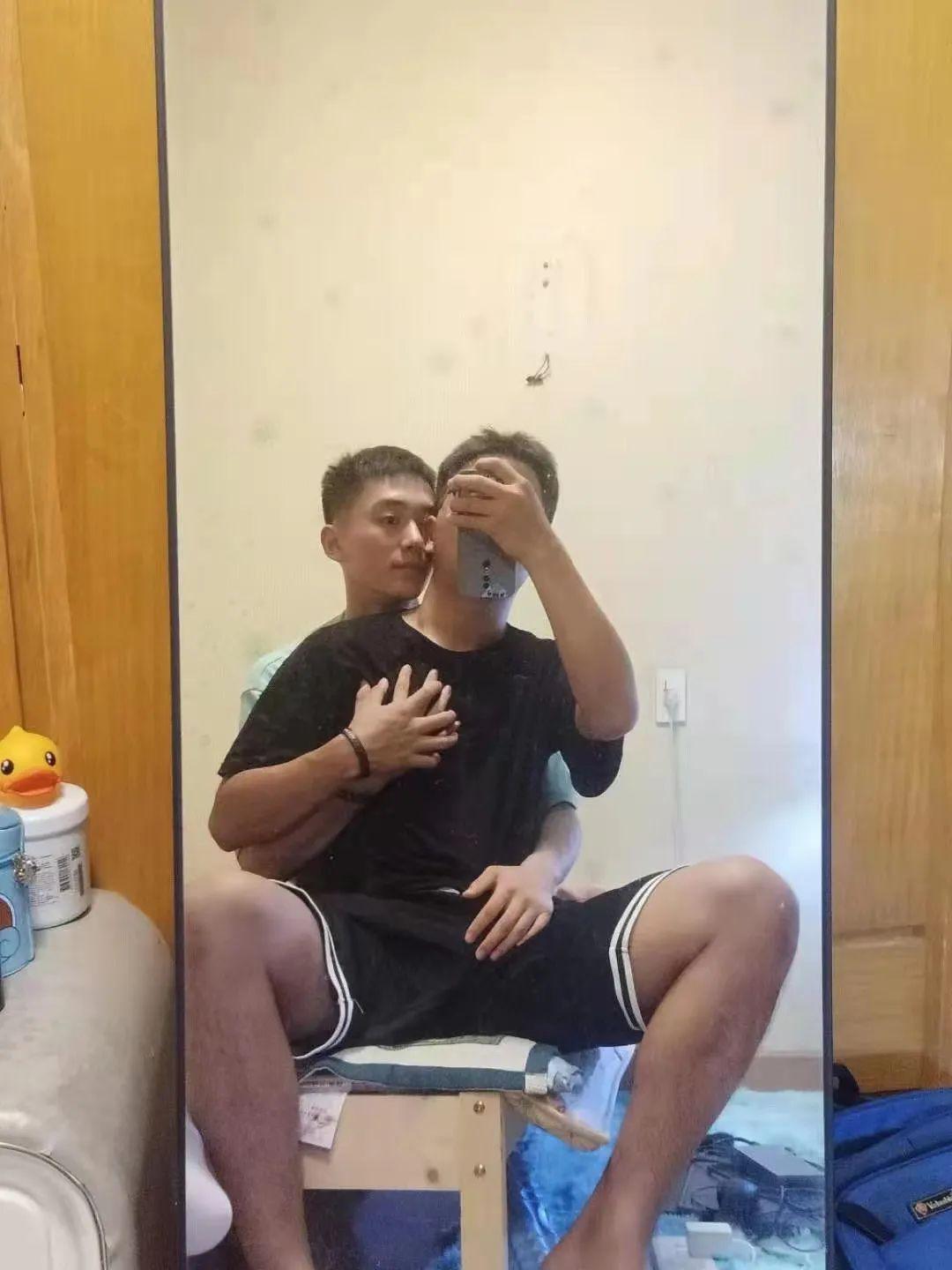older同性老和尚gay老和尚的智慧，同性之爱在岁月中的沉淀