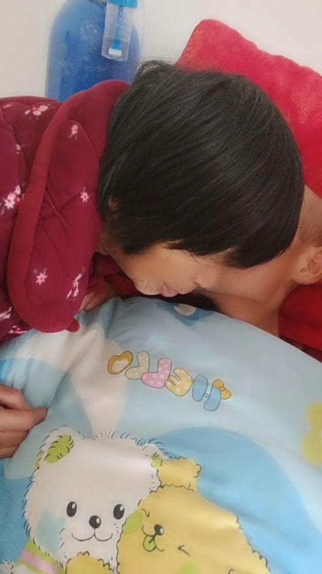 老公每天吃我奶奶怎么办有点疼老公的特殊习惯，每天都要吃我奶奶半小时-第2张图片