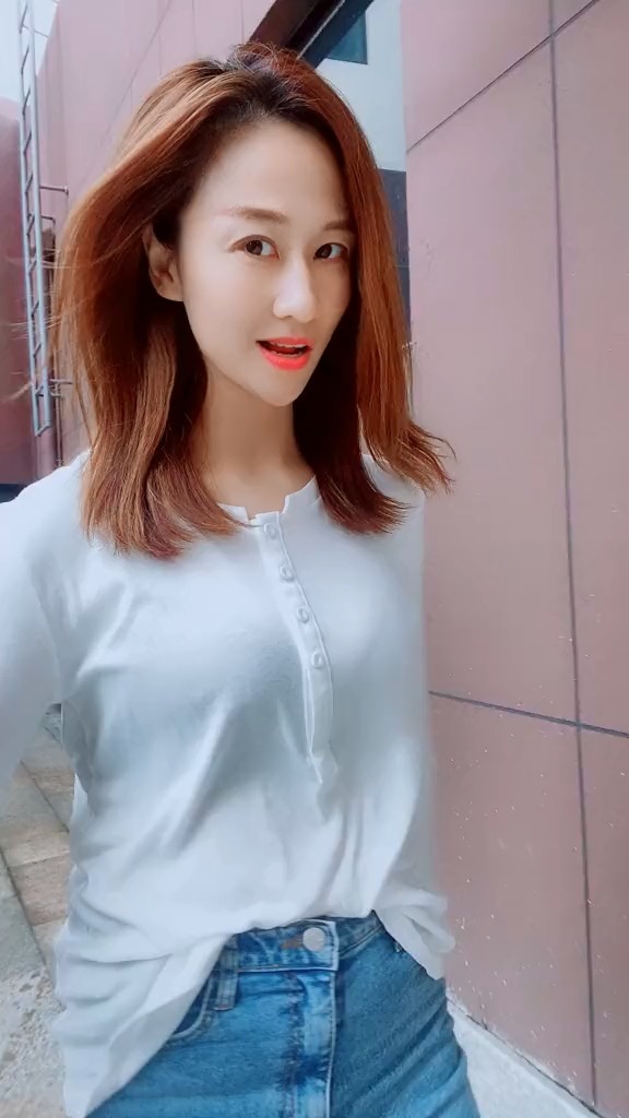 抖音奶片故意走漏15秒图片评论抖音奶片故意走漏，15秒图片评论背后的故事