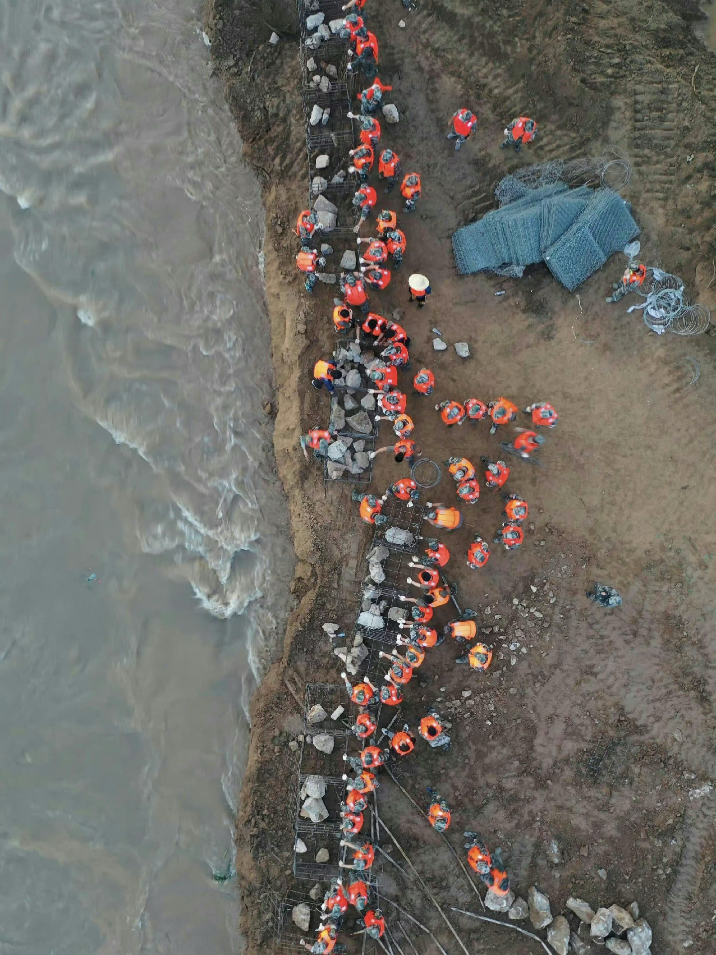 郑州暴雨死亡1000人郑州暴雨灾害，悲痛与反思-第3张图片