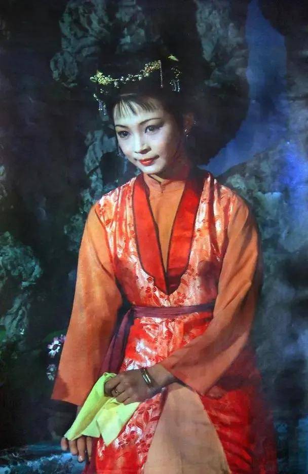 大丫鬟下载大丫鬟下载，一段古典美人的传奇故事-第2张图片