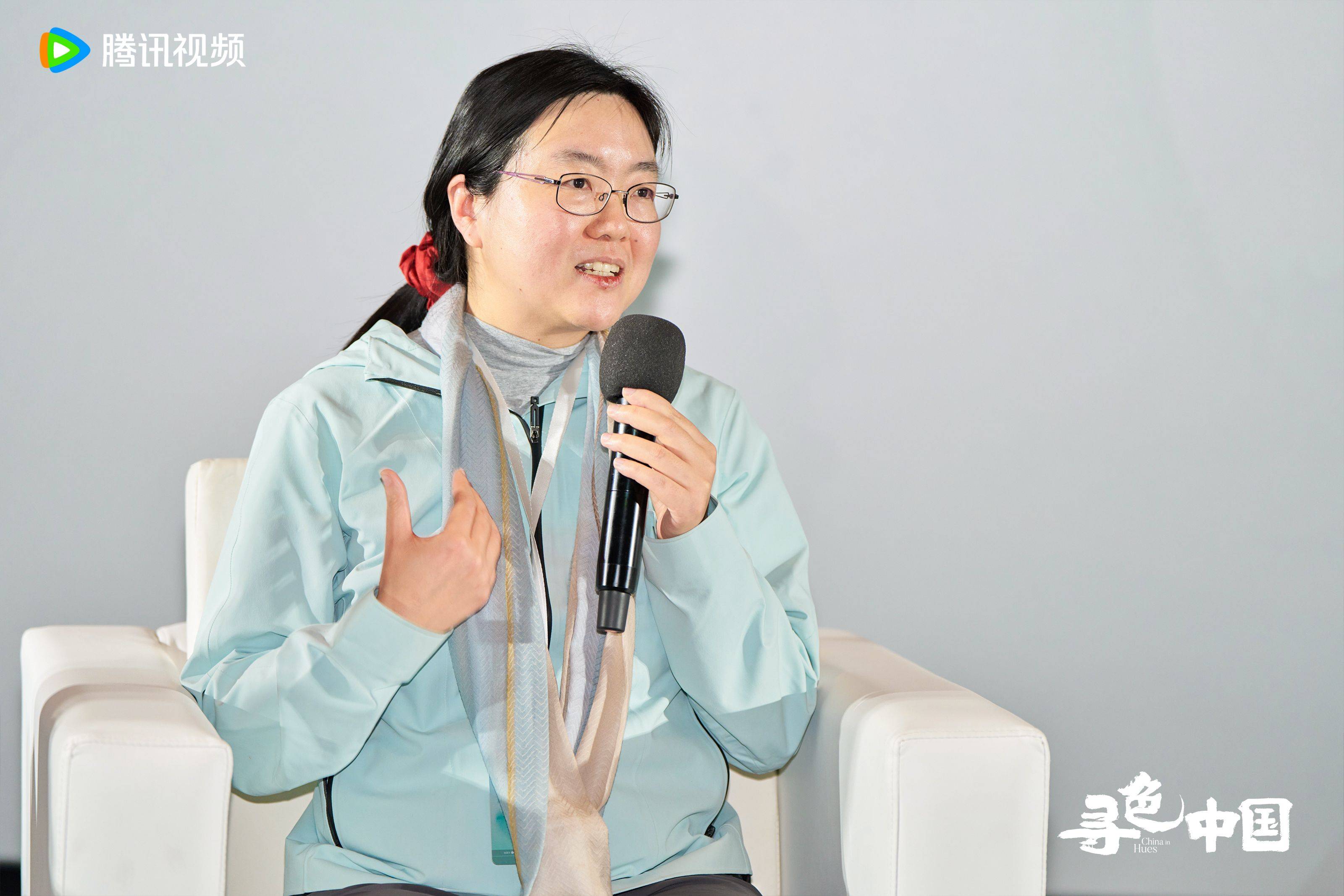 久久综合色老色探索久久综合色与老色之间的美学与文化-第2张图片