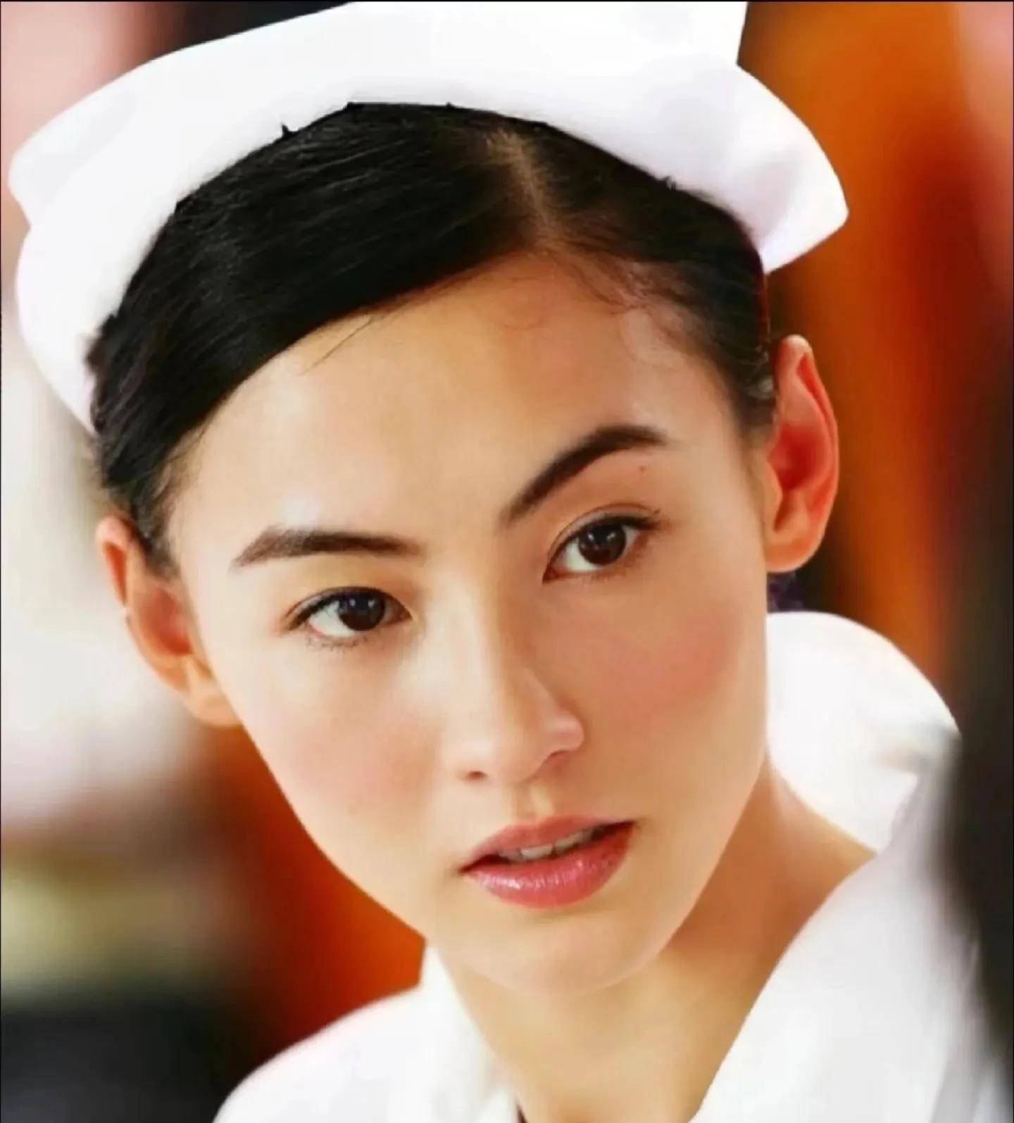 张柏芝 受伤张柏芝被虐照片背后的故事与真相-第1张图片