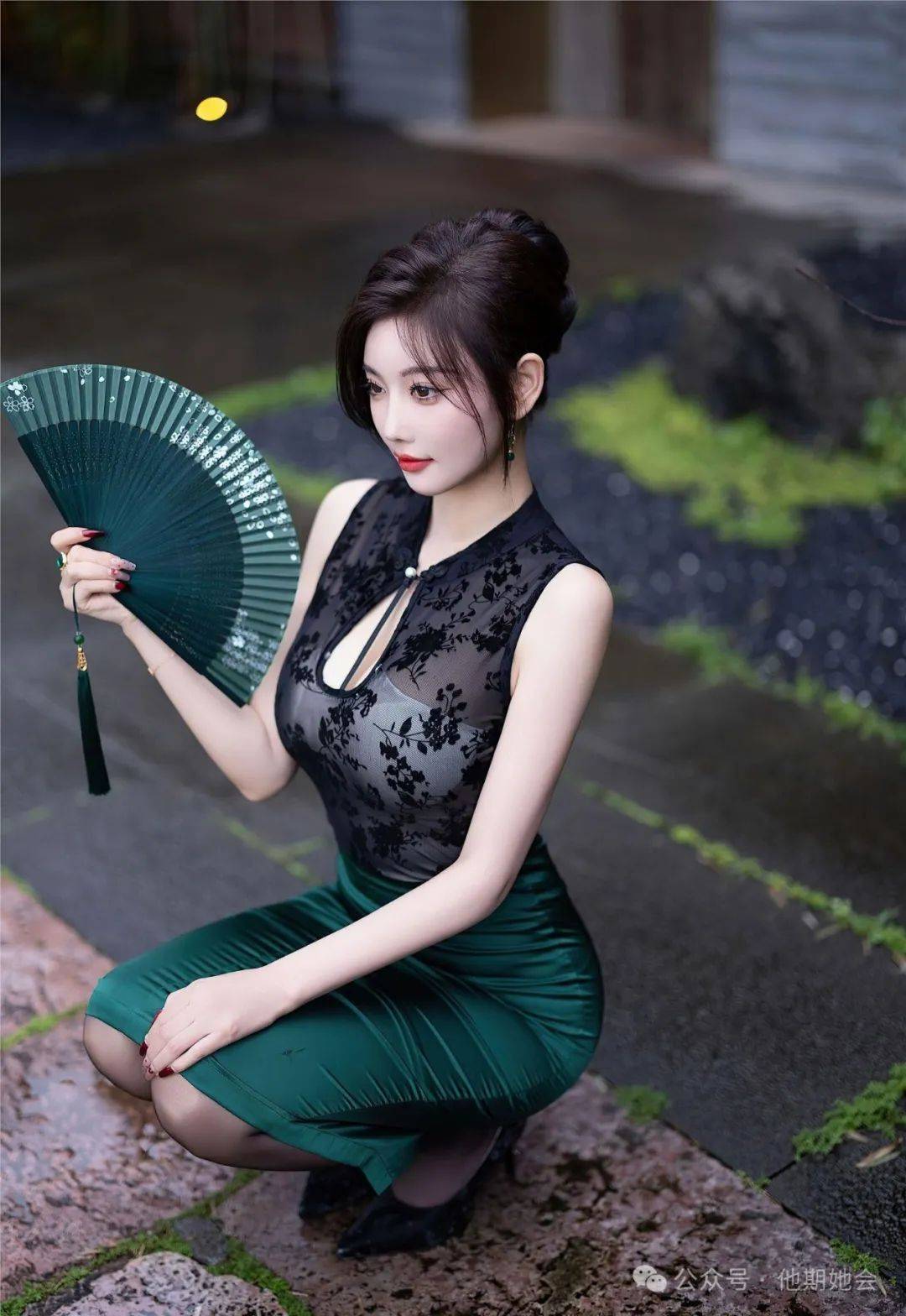 美女与男子的邂逅-第1张图片