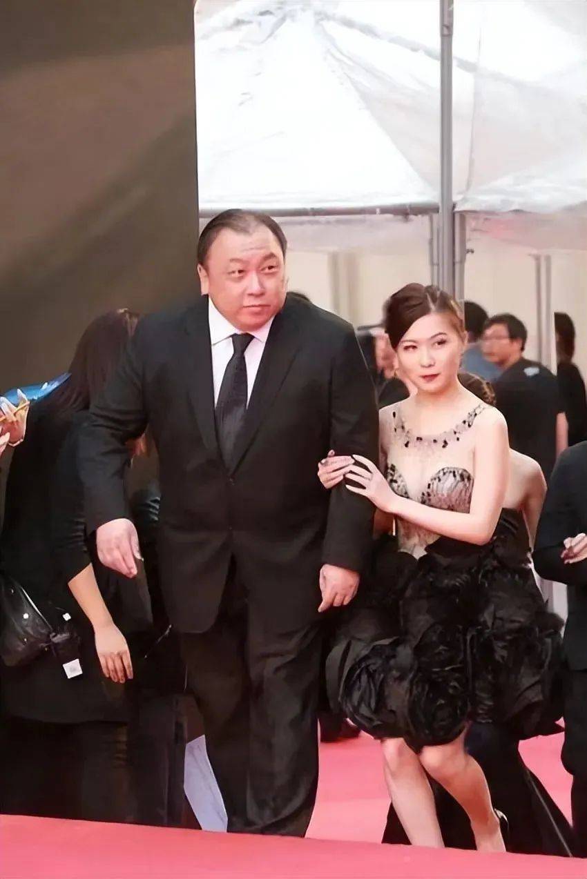 王晶拍过哪些三级王晶导演的三级作品概览-第2张图片