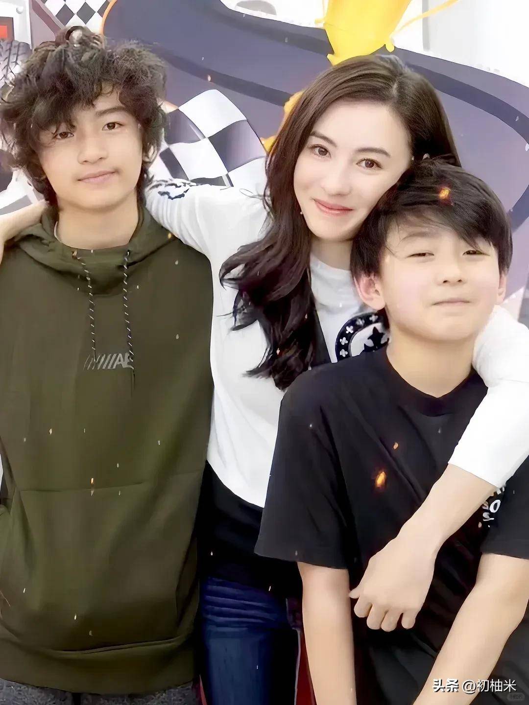 17岁与45岁，母子间的成长碰撞-第1张图片