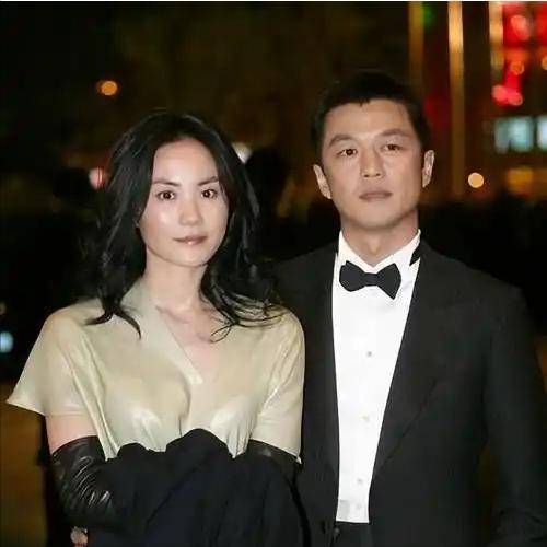 王菲双胞胎顺利生产，音乐天后再添新生命