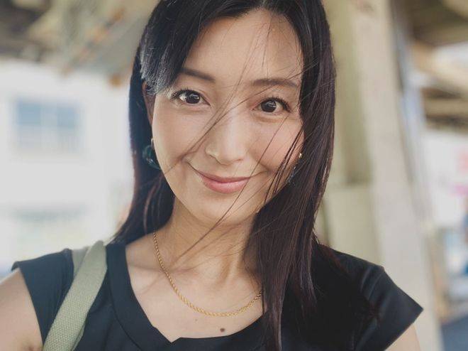 麻豆国产人妻角色中欲求不满的演绎者是谁？-第2张图片