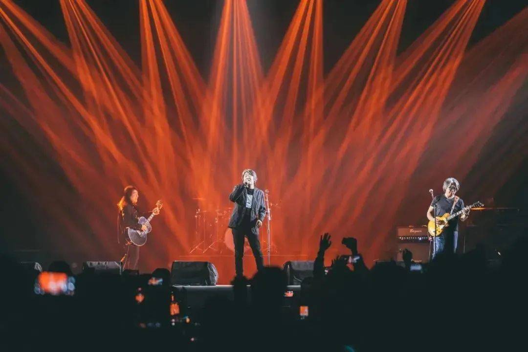 顶级RAPPER老狼潮水顶级RAP巨星老狼与潮水之歌