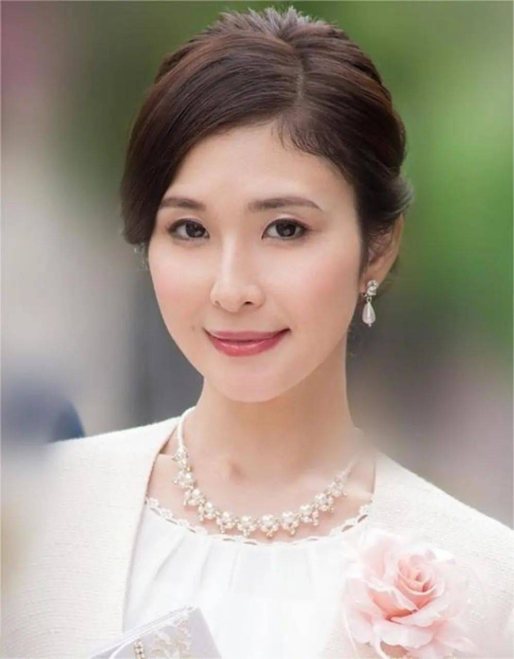 日本熟妇的魅力——探索其浓密毛发的神秘与A片文化