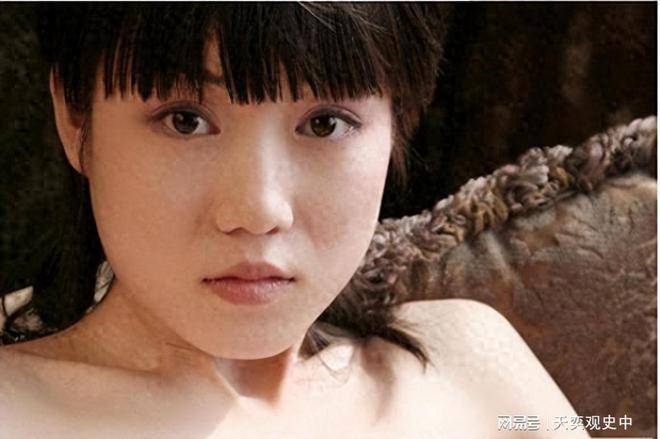 汤芳艺术照图片大全汤芳艺术，传统与创新的融合