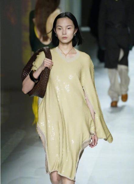 国模小艺337p人体私拍国模小艺——艺术与隐私的界限探讨-第3张图片