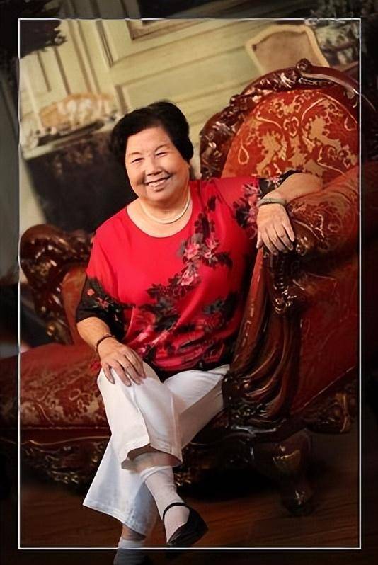 老女人色黄大片关于网络中不恰当内容探讨——老女人色黄大片-第3张图片
