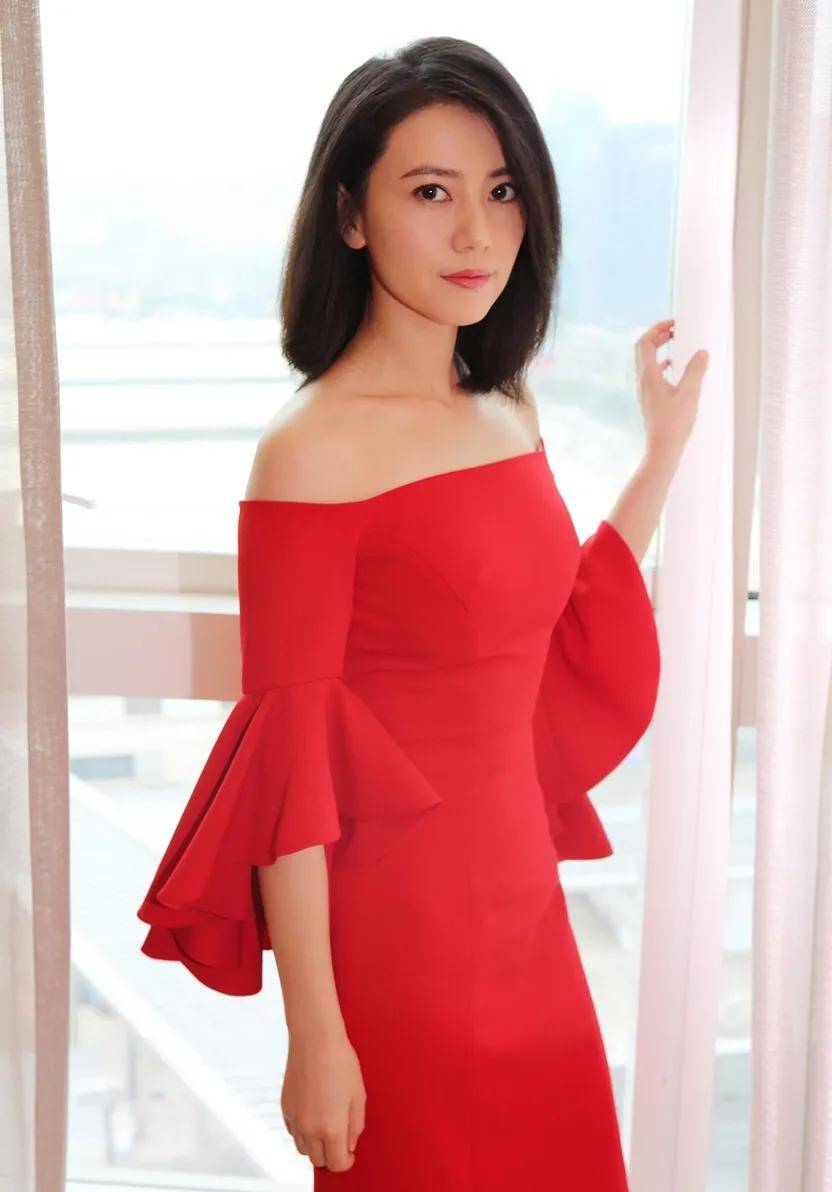 高圆圆为什么叫圆圆高圆圆为何被误称为炮架，探究背后的误解与真相-第3张图片