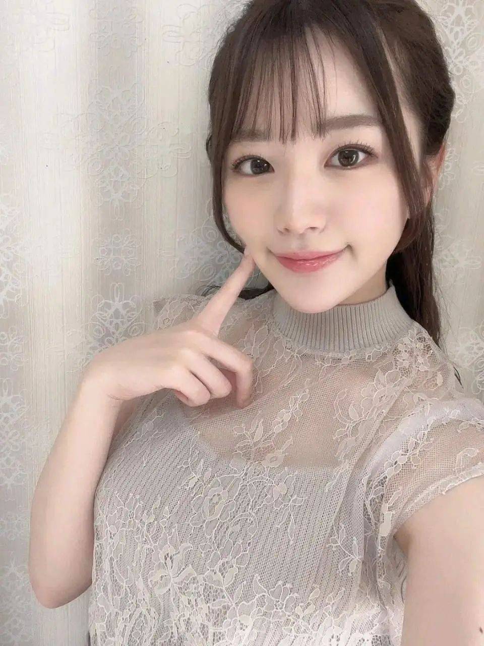 日本护士的魅力，日本18岁护士的独特风采