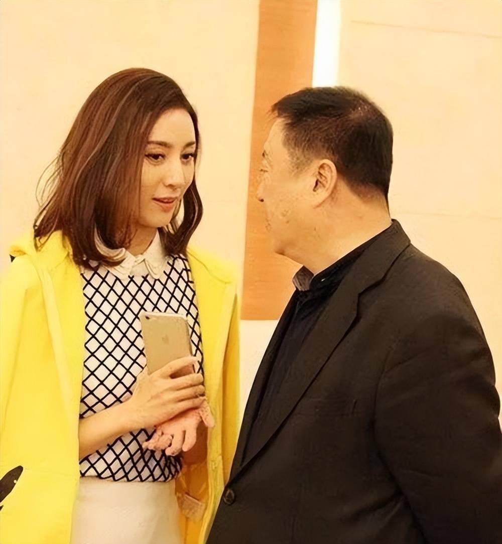 儿子将自己的第一次送给母亲儿子与母亲之间的情感界限——一次特殊的赠予-第1张图片