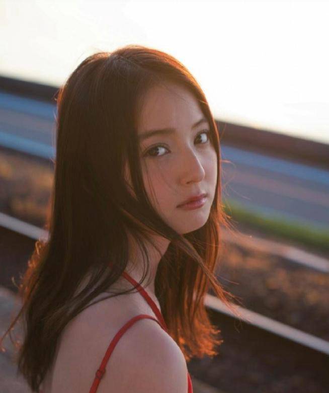 佐佐木希ed2k佐佐木希与ED2K，网络时代的明星与共享网络的奇妙结合-第3张图片