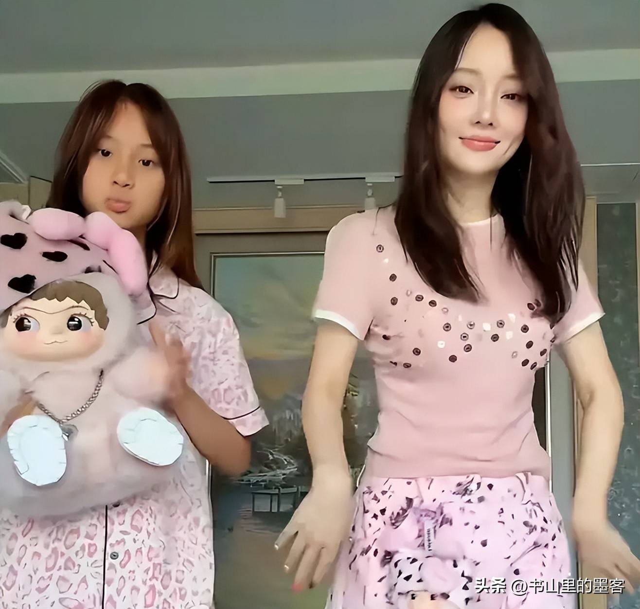 李小璐不雅视频下载李小璐不雅视频事件，网络风波下的隐私与道德探讨-第1张图片
