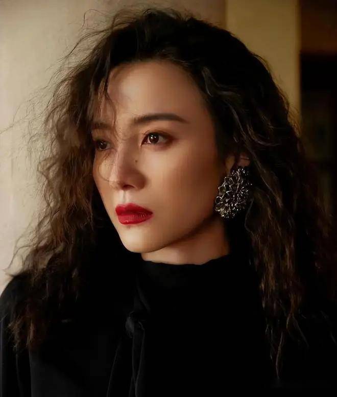 志村玲子图片志村玲子图片，美丽与才华的完美结合-第2张图片