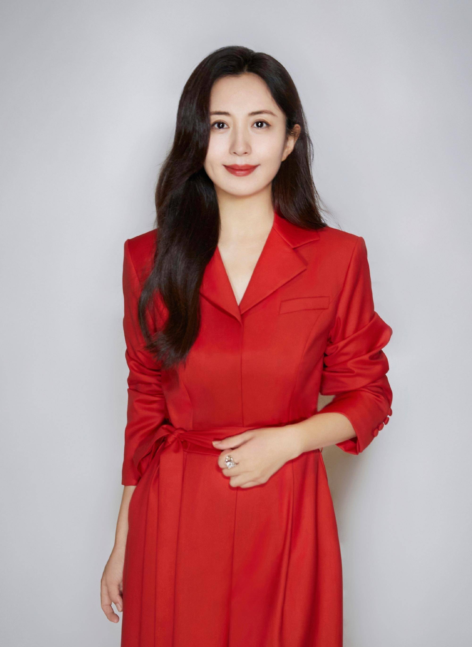 女人色网探索现代女性在女人色网中的多元角色与价值
